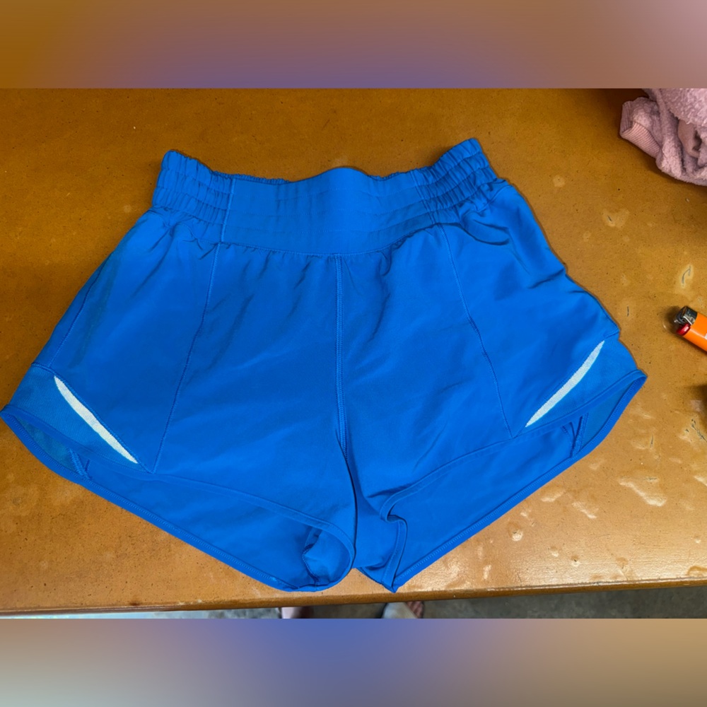 LULULEMON HOTTY HOT 4” SHORTS | size: 4 |